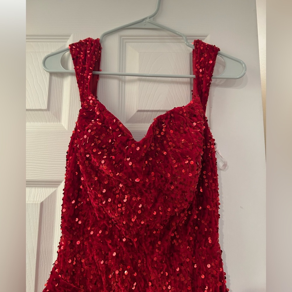 DARK RED OFF THE SHOULDER SEQUIN GOWN - Picture 8 of 14